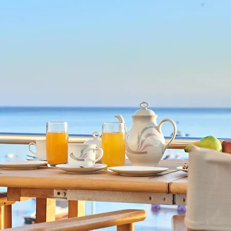 Sea View House *